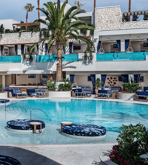 Palms Pool